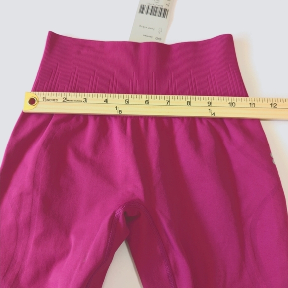 Sweaty Betty 360 Seamless Yoga Leggings NWT In Phlox Pink - Picture 8 of 9